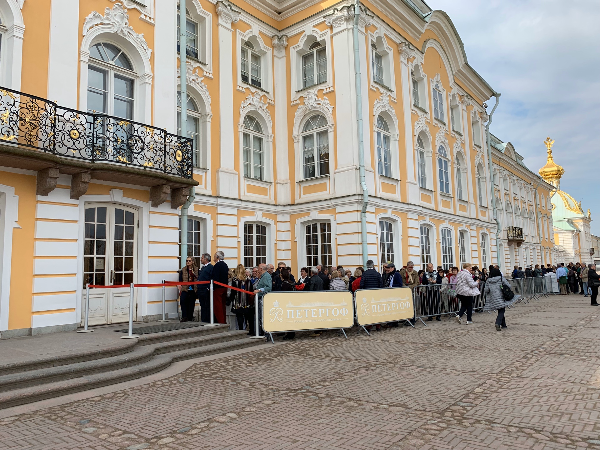 Большой Дворец в Петергофе - особенности посещения